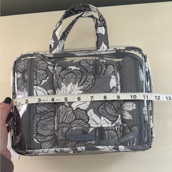 Vera Bradley 4pc Cosmetic Organizer Clear Bag with 3 Quilted Interior Bags Grey - Picture 6 of 9